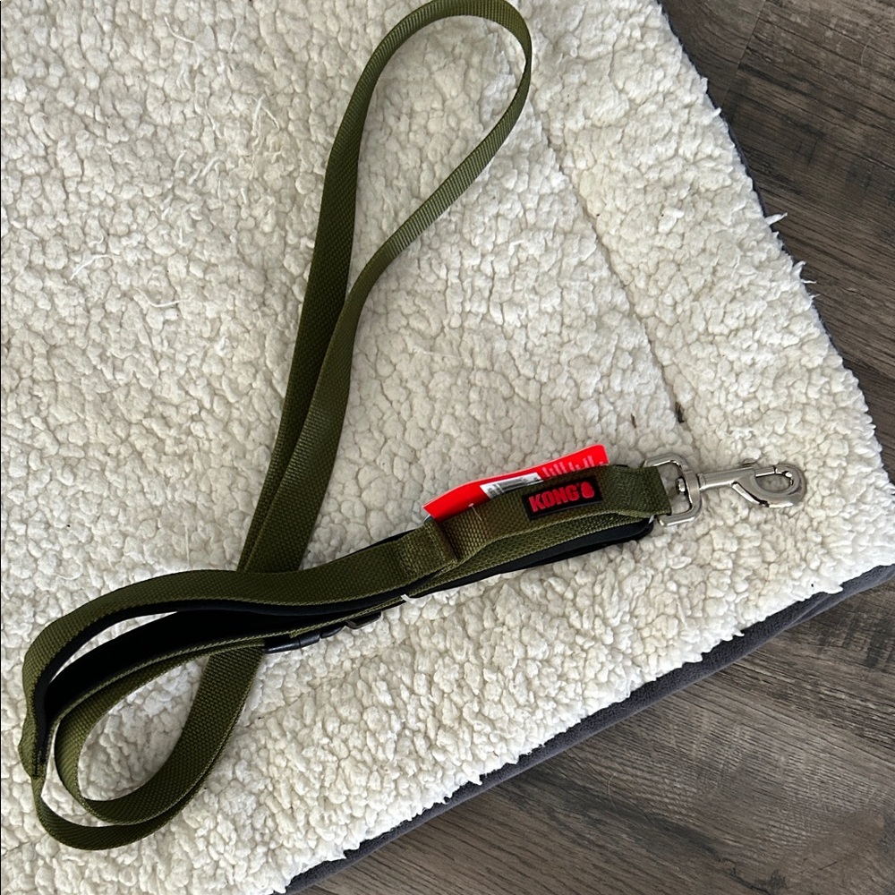 KONG Olive Green Dog Leash - Picture 3 of 3